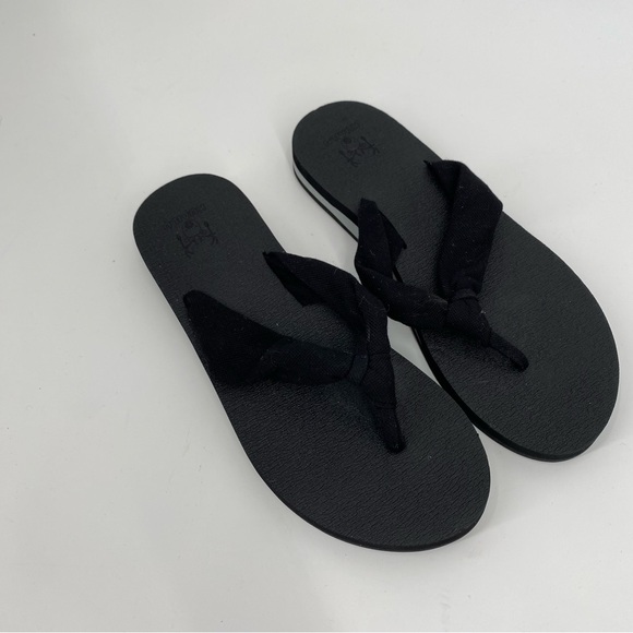 Kuailu Stylish Black Women's Sandals size 11 - Picture 1 of 3